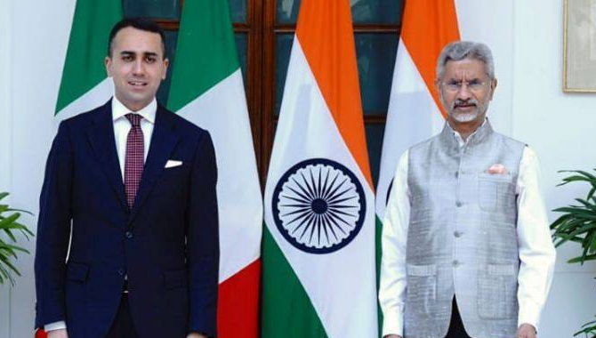 తక్షణమే అక్కడ యుద్దాన్ని ఆపాలి