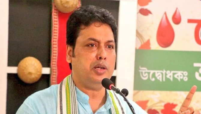 త్రిపుర సీఎం బిప్లవ్‌దేవ్‌ రాజీనామా