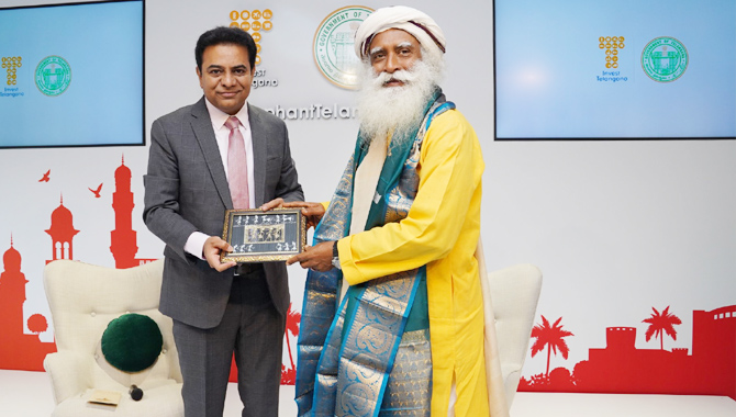 దావోస్ లో సద్గురు జగ్గీ వాసుదేవ్ తో మంత్రి కేటీఆర్