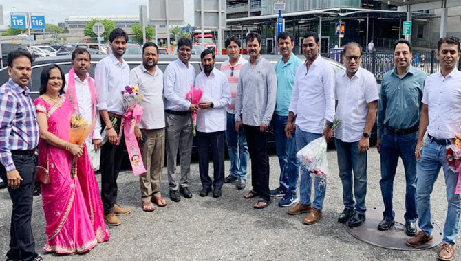 తెలంగాణ మంత్రి జగదీష్ రెడ్డికి స్వాగతం పలికిన టిటిఎ నాయకులు
