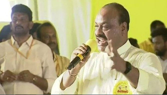 ఒక్క సంతకంతో ఆ  కేసులన్నీ  ఎత్తేస్తాం : అచ్చెన్నాయుడు