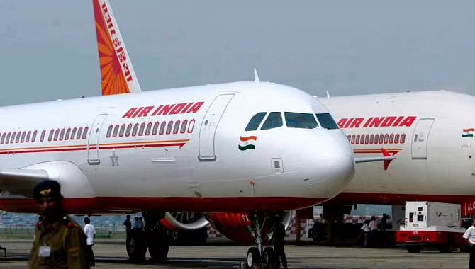 టాటా సంచలన నిర్ణయం.. ఎయిరిండియా ఉద్యోగులు ఇక
