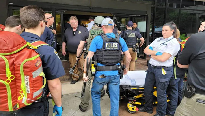 అమెరికాలో మరో దారుణం