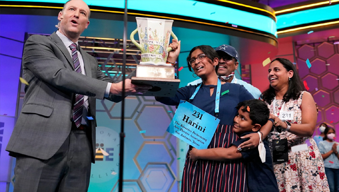 భారత సంతతి బాలికకే స్పెల్ బీ కిరీటం