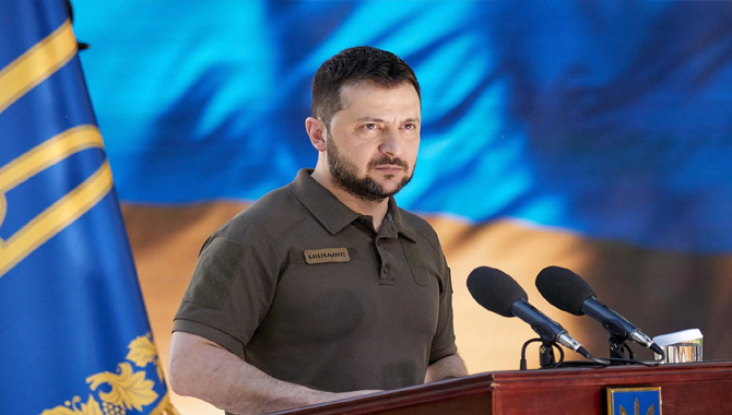 అదే జరిగితే రష్యా పతనం తప్పదు :  జెలెన్‌స్కీ