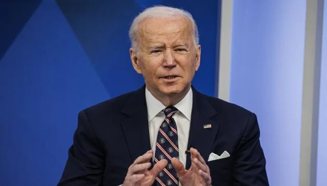 డెమోక్రాట్లకు మెజారిటీ కట్టబెడితే.. తుపాకుల పని