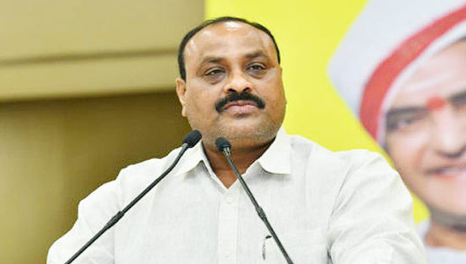 కోర్టు వాయిదాలకు అలవాటు పడ్డ సీఎం.. ఫలితాలు వాయిదా వేస్తారా?