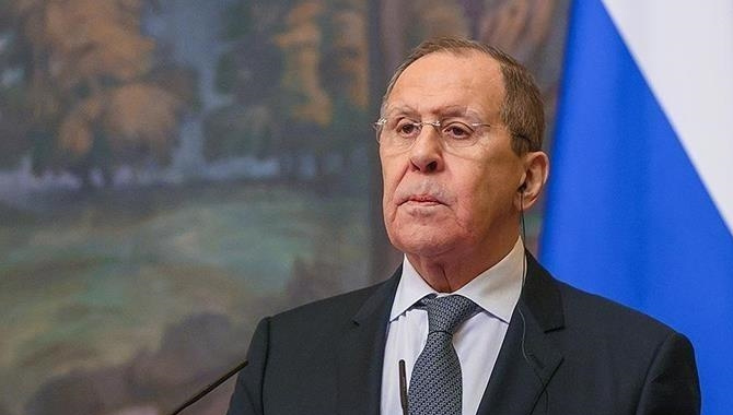 రష్యా విదేశాంగ మంత్రికి  ఊహించని షాక్