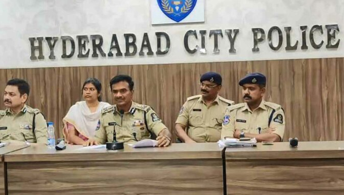 జూబ్లీహిల్స్ అత్యాచార కేసులో..పోలీసులు సంచలన నిర్ణయం