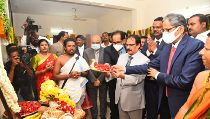 ఆయన జనం నాడి తెలిసిన వ్యక్తి : జస్టిస్ ఎన్వీ రమణ