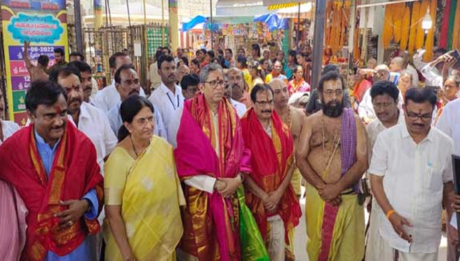 తిరుచానూరు అమ్మవారిని దర్శించుకున్న జస్టిస్ ఎన్వీ రమణ