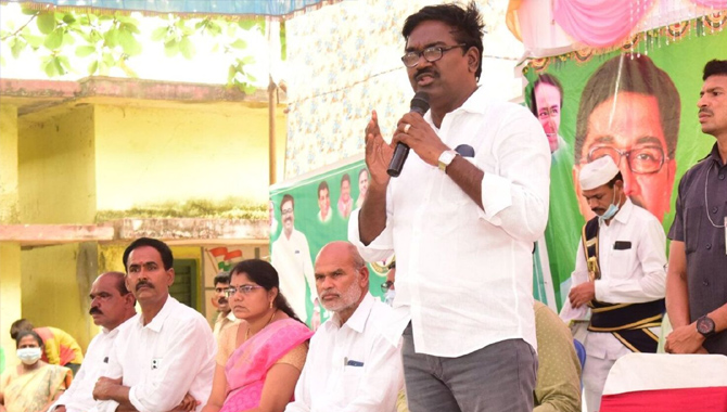 దమ్ముంటే నాపై పోటీ చేసి గెలవాలి : మంత్రి పువ్వాడ