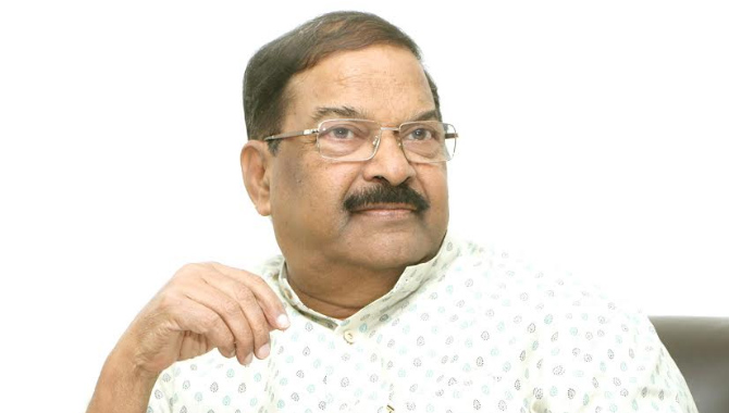 ఆ.. నలుగురూ ఇండస్ట్రీ ని శాశిస్తున్నారు : సీనియర్ నిర్మాత కె.ఎస్.రామారావు