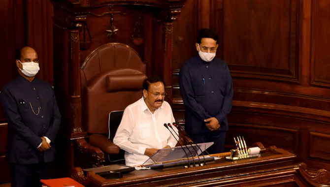 వైసీపీ రాజ్యసభ సభ్యుల ప్రమాణ స్వీకారం