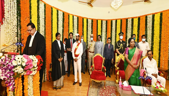 హైకోర్టు ప్రధాన న్యాయమూర్తిగా జస్టిస్ ఉజ్జల్ భూయాన్ ప్రమాణ స్వీకారం