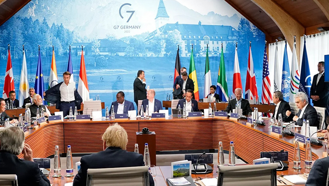 ఉక్రెయిన్ కు జీ-7 దేశాల మద్దతు