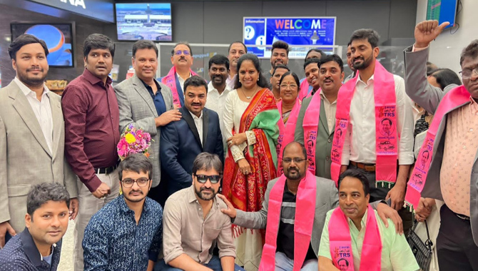 వాషింగ్టన్ విమానాశ్రయంలో ఎమ్మెల్సీ కవిత కు ఘన స్వాగతం