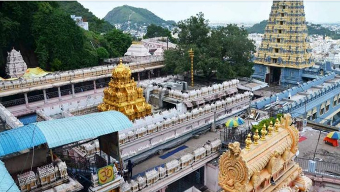 విజయవాడ దుర్గమ్మకు తెలంగాణ బోనం