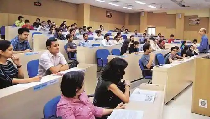 విదేశీ విద్యార్థులు ఎంత మంది వస్తే.. అంత మందికి