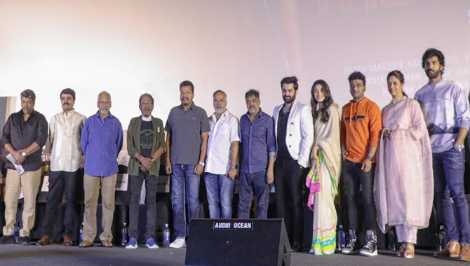 రామ్ న‌ట‌న‌లో ఓ ఫైర్ ఉంది! ‘ది వారియర్’ చెన్నై ప్రీ రిలీజ్ ఈవెంట్‌లో స్టార్ డైరెక్ట‌ర్ శంక‌ర్‌