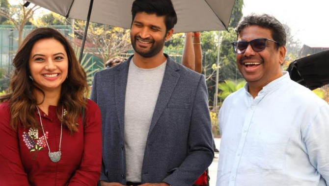 ‘అదృశ్య‌’తో మ‌రాఠీ ఇండ‌స్ట్రీలో వేవ్స్ సృష్టించిన డైర‌క్ట‌ర్ క‌బీర్‌లాల్‌…తెలుగులో ‘దివ్య దృష్టి’