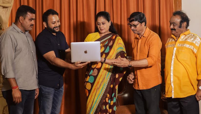 విజయశాంతి గారి చేతుల మీదుగా “డెడ్ లైన్”  టీజర్