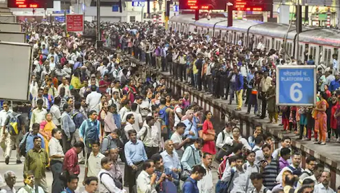 2023లో చైనాను దాటనున్న భారత్