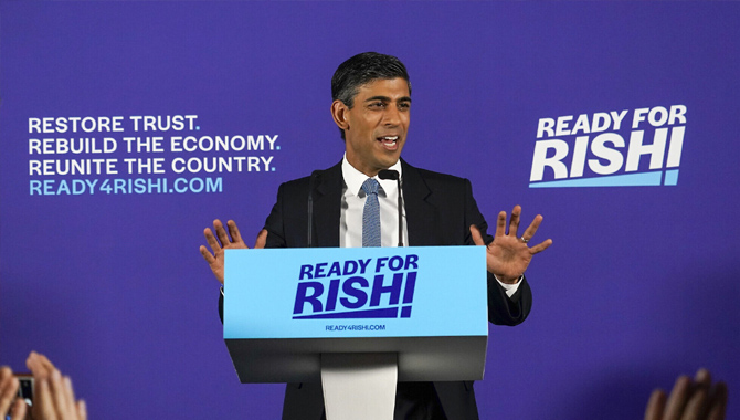 బ్రిటన్ ప్రధాని రేసులో ముందంజలో ఉన్న రిషి సునాక్