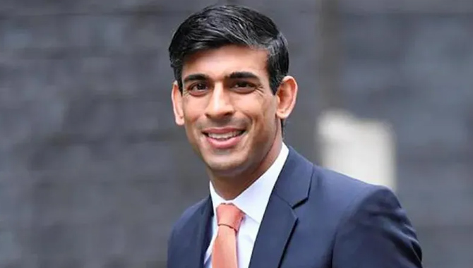బ్రిటన్ ప్రధాని రేసులో తొలిరౌండ్.. అగ్రస్థానంలో రిషి సునక్‌