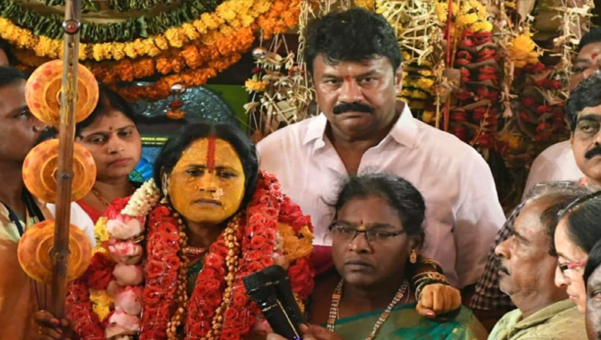 మీ సంతోషానికే తప్ప నా కోసం కాదు : స్వర్ణలత