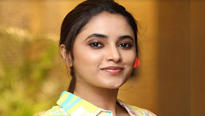 మ‌హేష్ బాబు సరసన నాని గ్యాంగ్ లీడ‌ర్‌ హీరోయిన్?