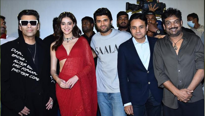 టాప్ ట్రెండింగ్ లో పాన్ ఇండియాని షేక్ చేస్తున్న ‘లైగర్’ ట్రైలర్