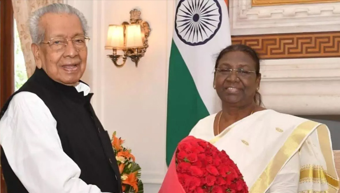 రాష్ట్రపతితో  గవర్నరు  విశ్వభూషణ్‌ హరిచందన్‌ భేటీ