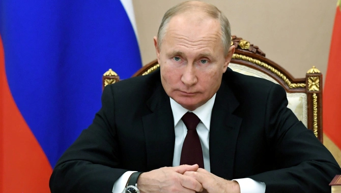 రష్యా అధ్యక్షుడు పుతిన్ కు తీవ్ర అస్వస్థత ?