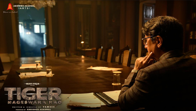 రవితేజ ‘టైగర్ నాగేశ్వరరావు’ కోసం లెజెండరీ నటుడు అనుపమ్ ఖేర్