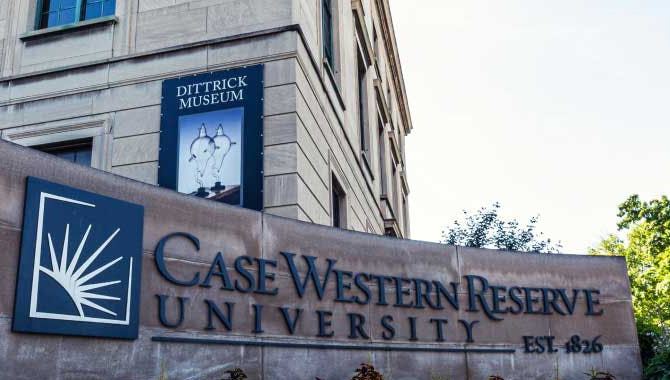 హైదరాబాద్ విద్యార్థికి రూ.1.30 కోట్ల స్కాలర్‌షిప్‌