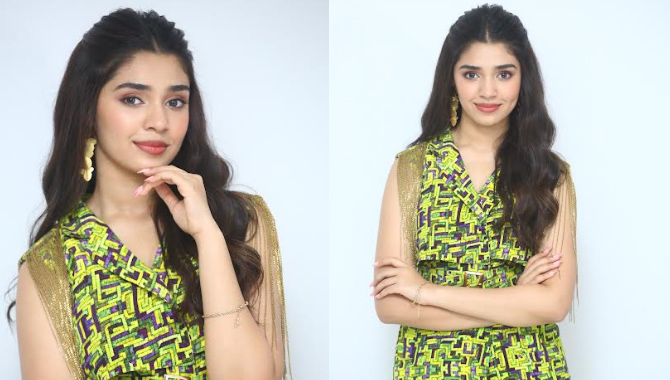 ‘మాచర్ల నియోజకవర్గం’ కోసం ఫ్యామిలీస్ అంతా థియేటర్ కి వచ్చి ఎంజాయ్ చేస్తారు: కృతిశెట్టి ‘మాచర్ల నియోజకవర్గం’ కోసం ఫ్యామిలీస్ అంతా థియేటర్ కి వచ్చి ఎంజాయ్ చేస్తారు: కృతిశెట్టి