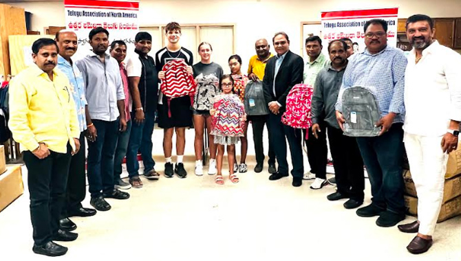 డాలస్‌లో తానా ఆధ్వర్యంలో స్కూలు బ్యాగుల పంపిణీ