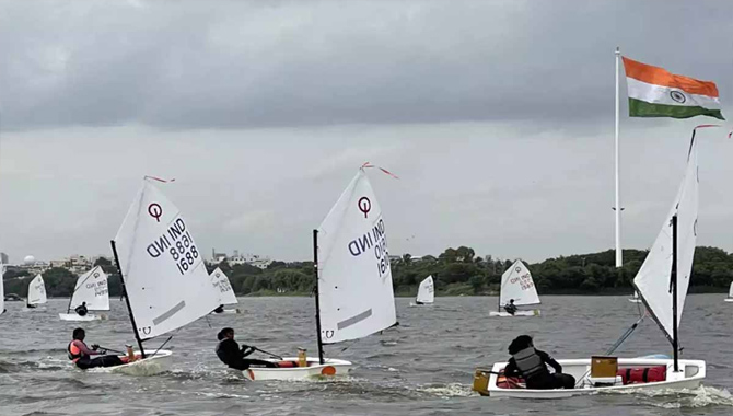 హైదరాబాద్ చిన్నారి రికార్డు