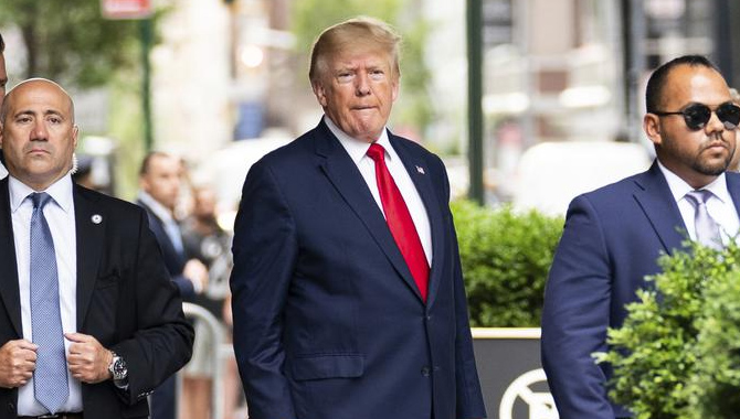 విచారణకు హాజరైన డొనాల్డ్ ట్రంప్