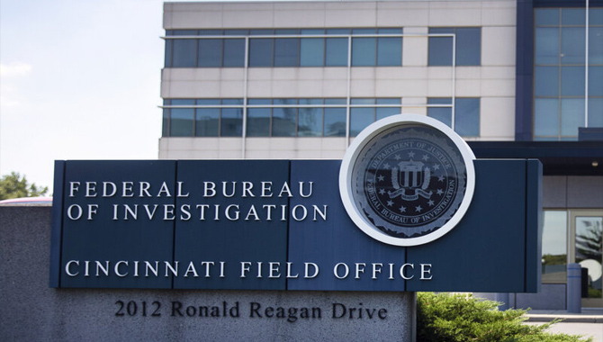 ట్రంప్ ఎస్టేట్‌లో సోదాలకు నిరసనగా..  ఎఫ్‌బీఐ పై