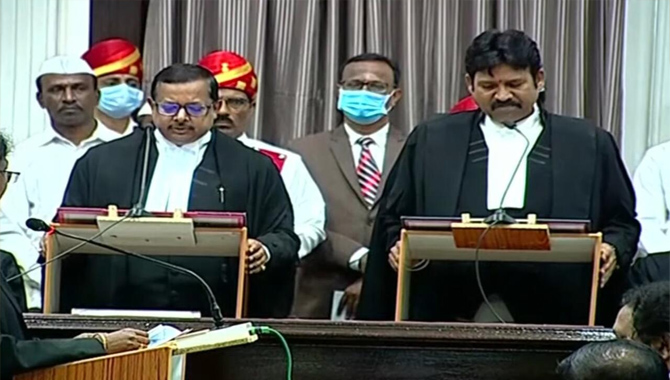 కొత్తగా ఆరుగురు న్యాయమూర్తుల ప్రమాణస్వీకారం