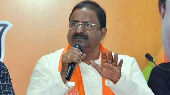 రాజధాని రైతుల కోసమే.. అమరావతి చుట్టూ