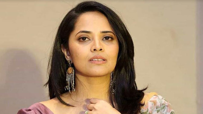 అప్పుడు నిద్రపోయావా? అన్నందుకు రాజకీయం చేయొద్దంటున్నయాంకర్ అనసూయ