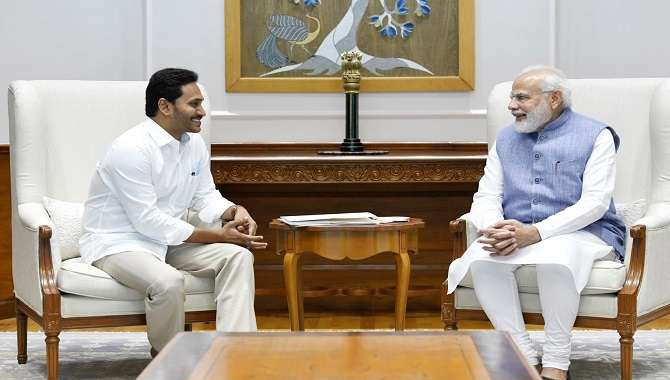 ప్రధాని మోదీతో సీఎం వైఎస్ జగన్ భేటీ
