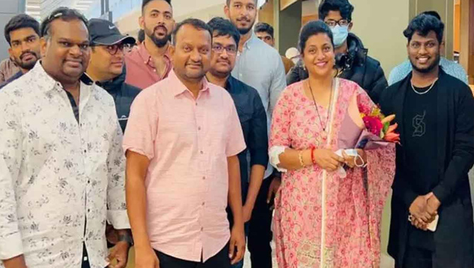 ప్రవాసాంధ్రులు ముందుకు రావాలి  : మంత్రి రోజా