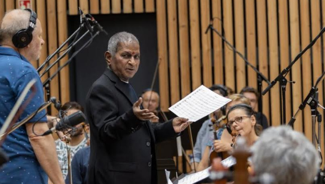 ‘మ్యూజిక్‌ స్కూల్‌’ కోసం సింఫనీ ఆర్కెస్ట్రాతో రికార్డ్ చేసిన ఇళయరాజా