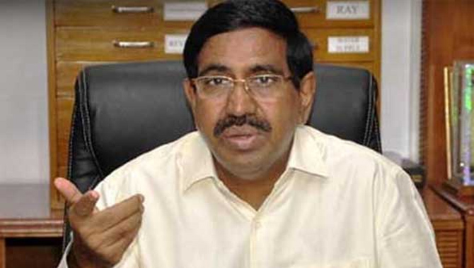 మాజీ మంత్రి నారాయణకు ముందస్తు బెయిల్