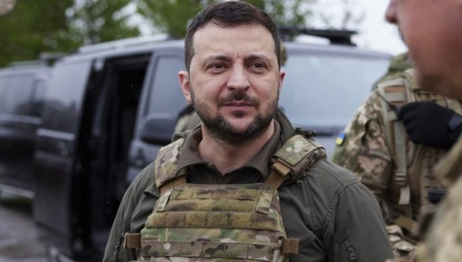 వారు పారిపోవడానికి ఇదే మంచి అవకాశం వారు పారిపోవడానికి ఇదే మంచి అవకాశం