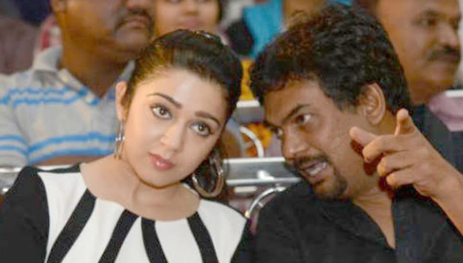 భారీగా నష్టబోయిన డిస్ట్రిబ్యూటర్లకు లైగర్ నిర్మాతల మొండిచేయి